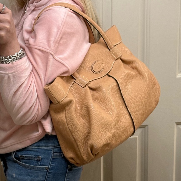 NEW Tod’s Mok Sacca Zip Media - Picture 7 of 7